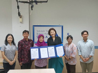 Businessman Program Yogyakarta Nomor Home Photo 3